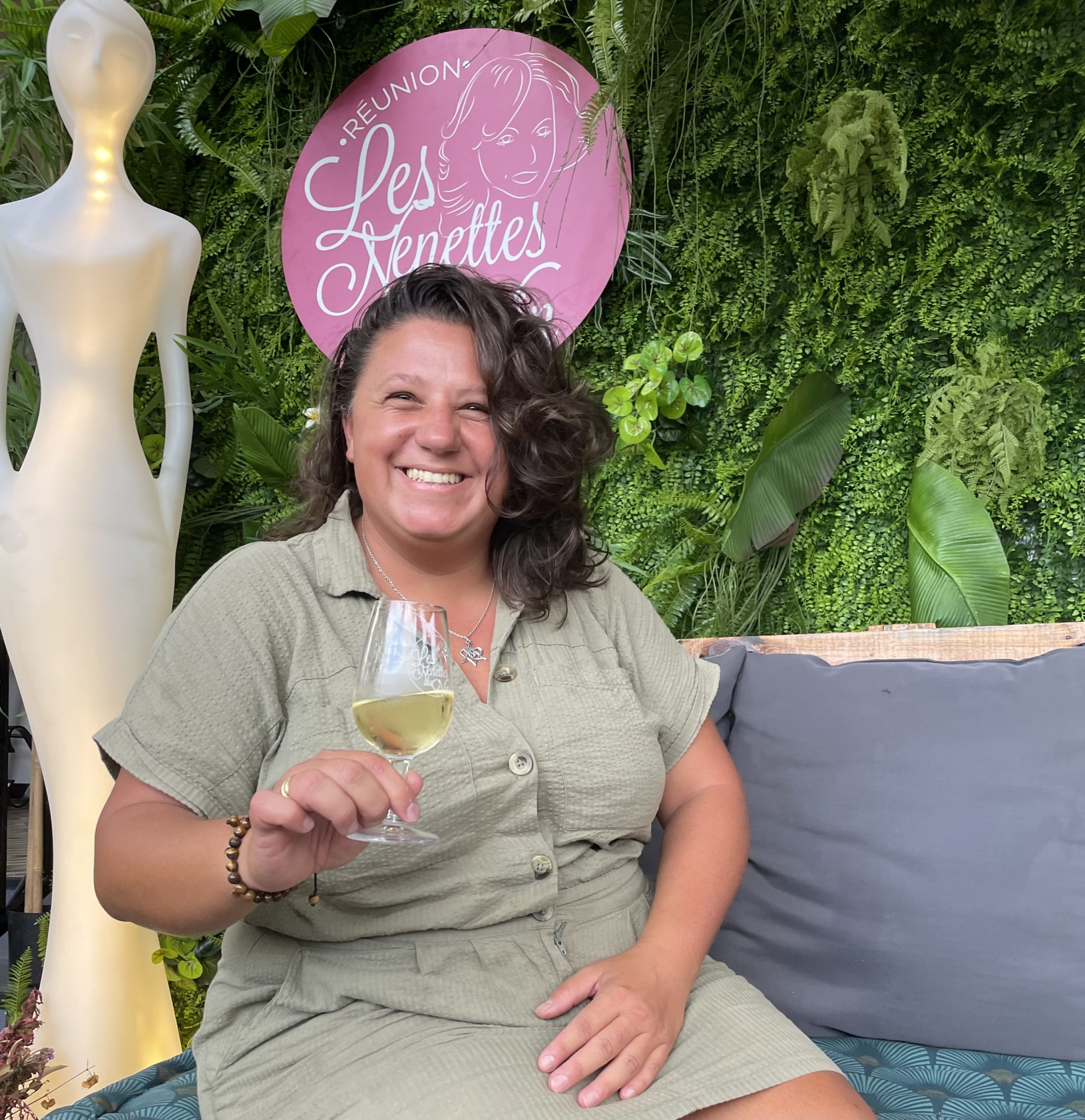 chloé benassaya co gérante les nenettes du vin